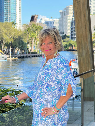 LULU B CORAL BREEZE NOTCH SLEEVE DRESS LULU-B