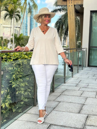 LULU-B STONE TAILORED V SLEEVE TOP LULU-B