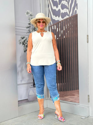 STONE SLEEVELESS V-NECK LULU-B