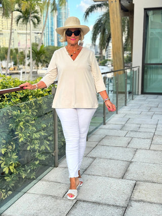 LULU-B STONE TAILORED V SLEEVE TOP LULU-B