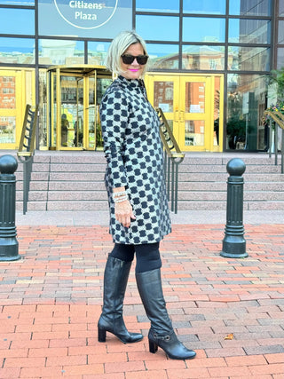 LULU-B BLACK & SILVER METALLIC ZIPPER DRESS LULU-B