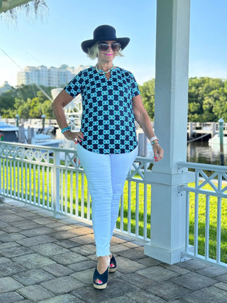 BLUE MEDALLION SHORT SLEEVE LULU-B