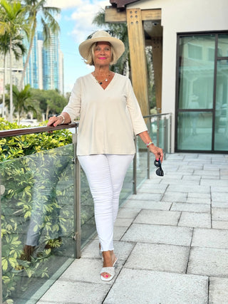 LULU-B STONE TAILORED V SLEEVE TOP LULU-B