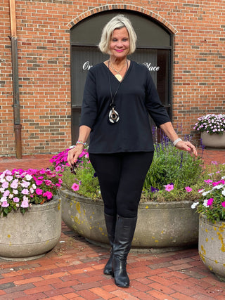 LULU-B BLACK TAILORED V SLEEVE LULU-B