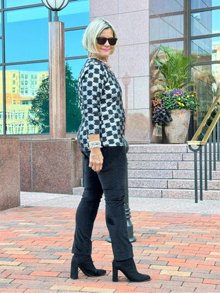 LULU-B BLACK & SILVER V NECK TOP LULU-B