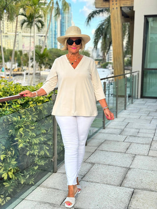 LULU-B STONE TAILORED V SLEEVE TOP LULU-B