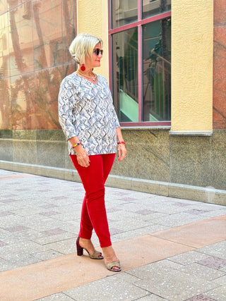 HOLIDAY WINTER WHITE V NECK TOP LULU-B