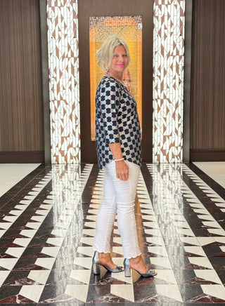 LULU-B BLACK AND SILVER ASYMMETRIC TOP LULU-B