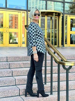 LULU-B BLACK & SILVER METALIC ASYMMETRIC TOP LULU-B