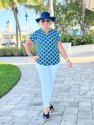 BLUE MEDALLION SHORT SLEEVE LULU-B