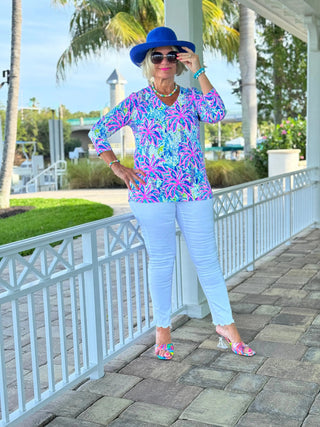 PINK PALM TREE V-NECK TOP - Cathys Place