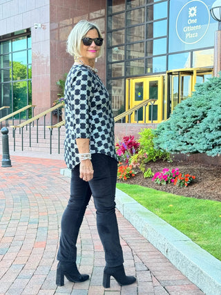 LULU-B BLACK & SILVER METALIC ASYMMETRIC TOP LULU-B