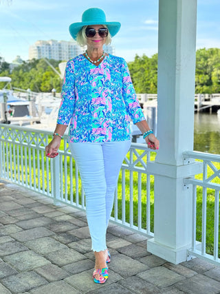 SPLASH OF PINK  V NECK TOP LULU-B