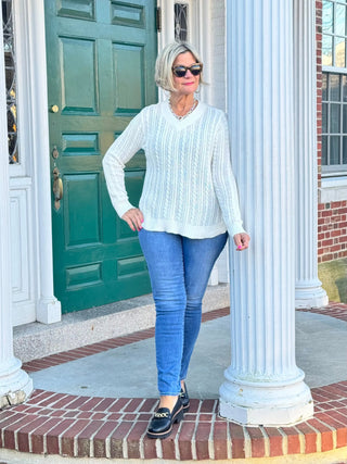 LULU-B CABLE WHITE V NECK SWEATER LULU-B