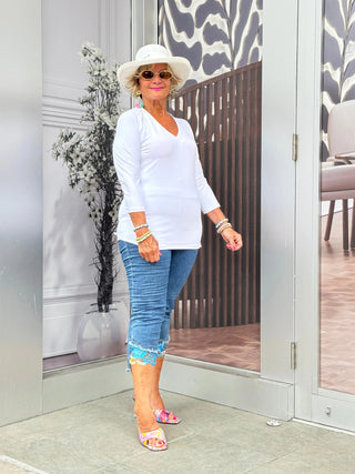 WHITE SLEEVE V NECK LULU-B