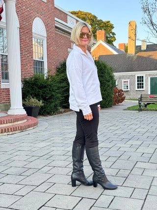 WHITE HALF ZIPPER LULU-B