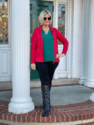 LULU-B EMERALD TAILORED V SLEEVE TOP LULU-B