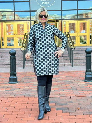 LULU-B BLACK & SILVER METALLIC ZIPPER DRESS LULU-B