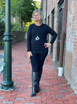 BASE LAYER BLACK TOP - Cathys Place