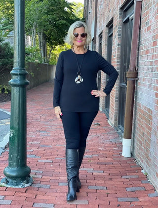 BASE LAYER BLACK TOP - Cathys Place