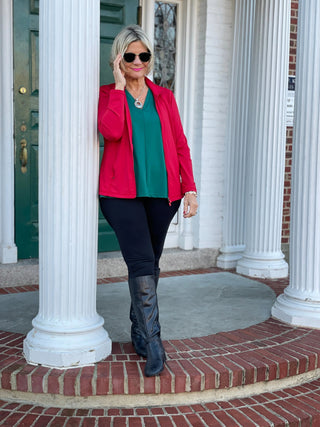 LULU-B EMERALD TAILORED V SLEEVE TOP LULU-B