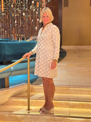 LULU-B GOLD AND WHITE HALF ZIPPER DRESS LULU-B