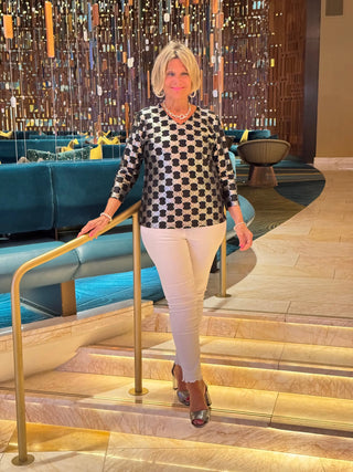 LULU-B BLACK AND SILVER V NECK TOP LULU-B