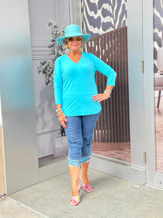 LULU-B AQUA V NECK TOP LULU-B