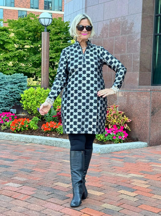 LULU-B BLACK & SILVER METALLIC ZIPPER DRESS LULU-B