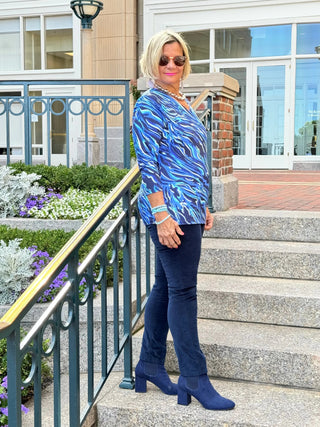 LULU-B SIZZLE BLUE V NECK TOP LULU-B