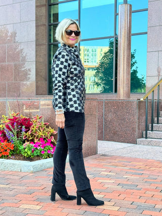 LULU-B BLACK & SILVER HALF ZIPPER TOP LULU-B