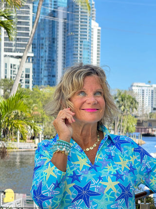 LULU B STARFISH SPLASH 3/4 SLEEVE V-NECK COLLAR SHIRT LULU-B