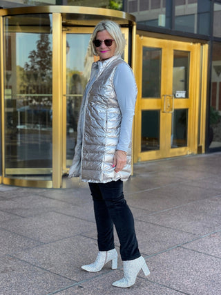 SILVER METALLIC PUFFER VEST LULU-B