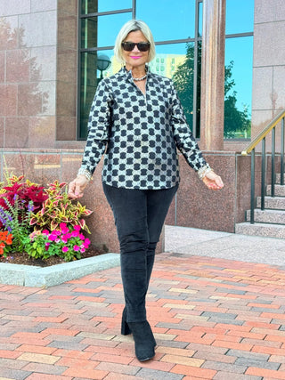 LULU-B BLACK & SILVER HALF ZIPPER TOP LULU-B