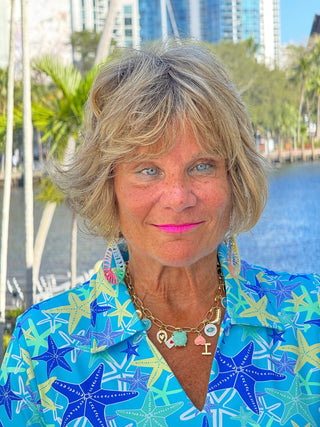 LULU B STARFISH SPLASH SHORT SLEEVE V-NECK COLLAR TOP LULU-B