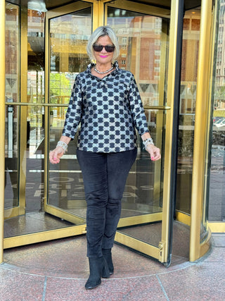 LULU-B BLACK & SILVER RUFFLE TOP LULU-B