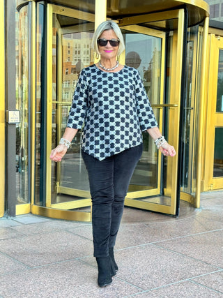 LULU-B BLACK & SILVER METALIC ASYMMETRIC TOP LULU-B