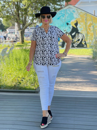 BLACK AND BEIGE SHORT SLEEVE LULU-B