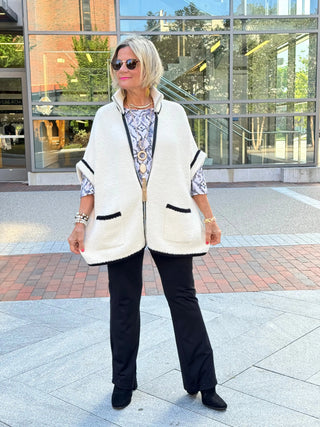 LULU-B WINTER WHITE ASYMMETRIC TOP LULU-B