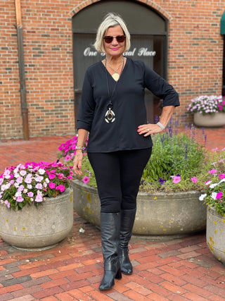 LULU-B BLACK TAILORED V SLEEVE LULU-B