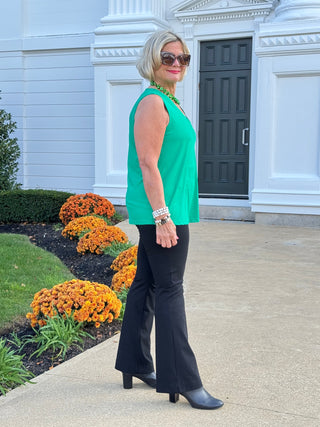 LULU-B TAILORED V EMERALD V SLEEVELESS TOP LULU-B