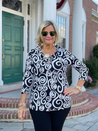 INFINITY CHIC V NECK LULU-B