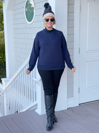 MOCK NECK NAVY TOP LULU-B