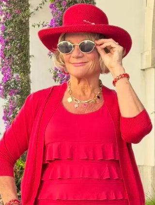 Crimson Red Hat LULU-B