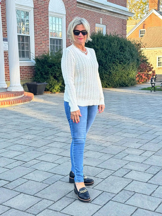 LULU-B CABLE WHITE V NECK SWEATER LULU-B