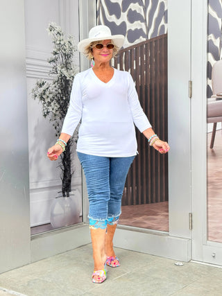 WHITE SLEEVE V NECK LULU-B