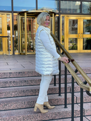 SNOW GOLD METALLIC PUFFER VEST LULU-B