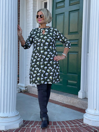 LULU-B ALL SEASON KEYHOLE DRESS LULU-B