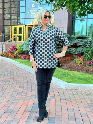 LULU-B BLACK & SILVER METALIC TUNIC LULU-B