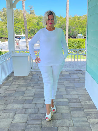 WHITE THUMBHOLE TOP LULU-B